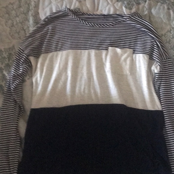 Tops - Women’s XL Long Sleeved Tee.